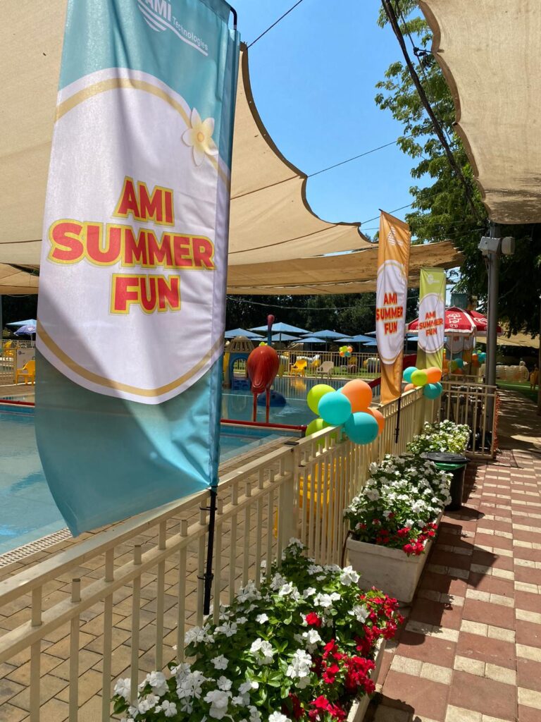 דגלים ממותגים — דגלי חוף, טיפה ופרסום