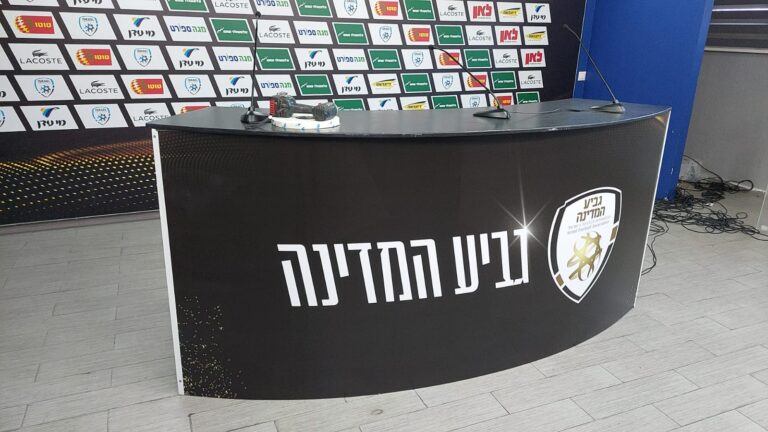 דלפקי תצוגה — דלפקי מכירה מעוצבים ומודולריים