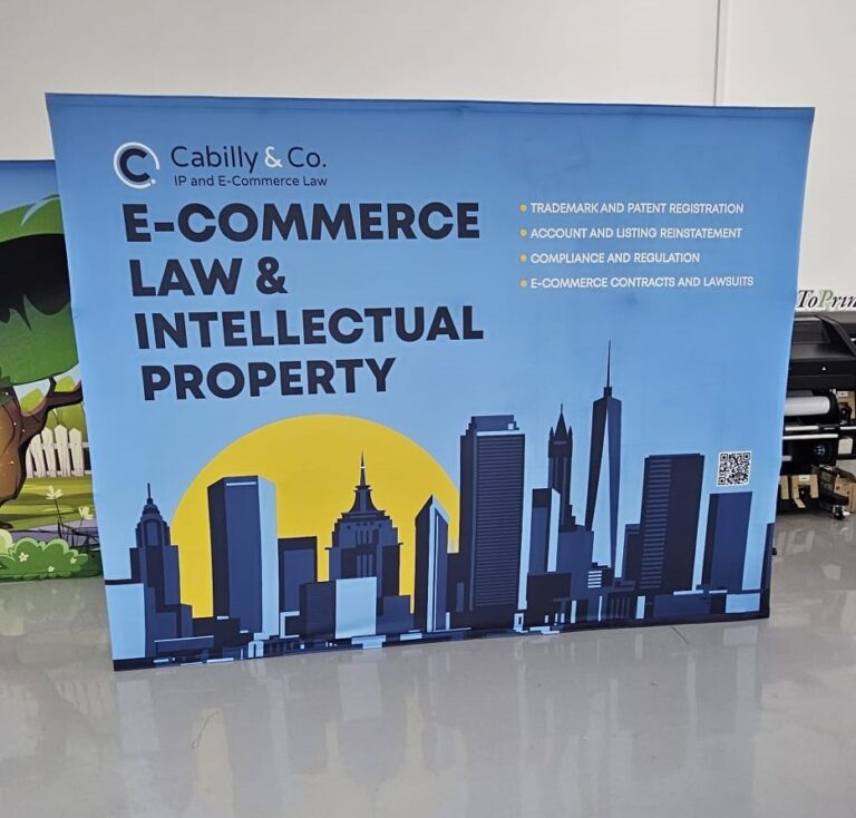 Pop-up Display — קיר תצוגה נייד לתערוכות