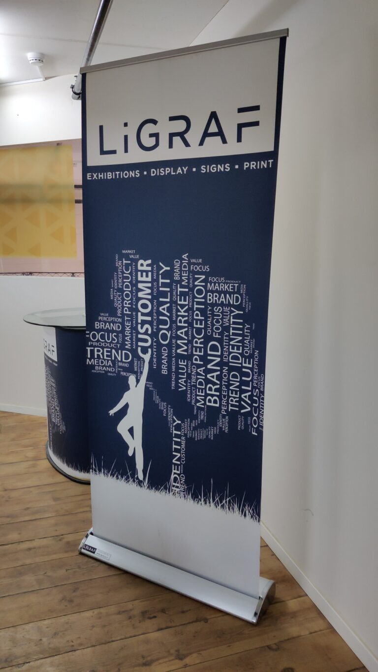 Roll-up Display — רולאפ לתערוכות וכנסים