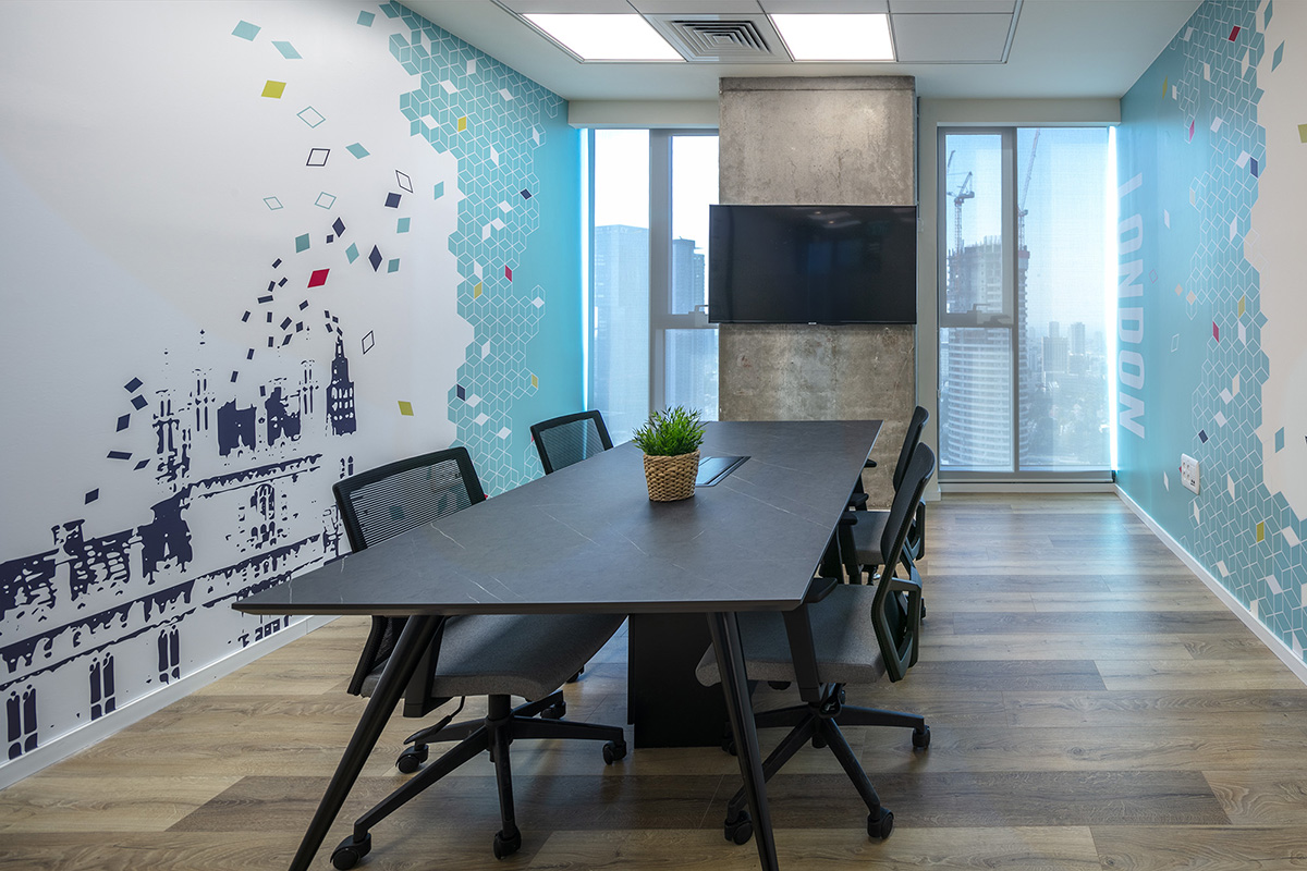 Wall-b By Orly Ronen — שילוט ואלמנטים ויזואליים לחלל